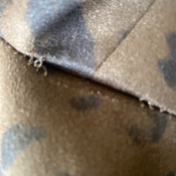 Le Chateau Lightweight Coat - Picture 9 of 9